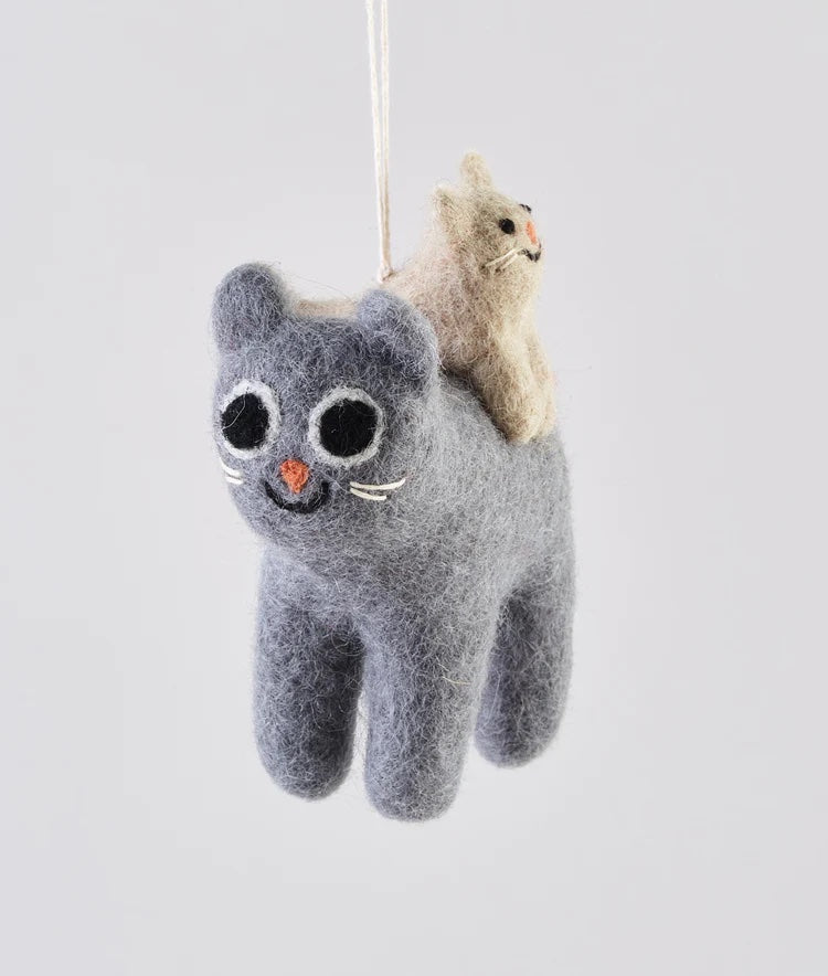 Bauble - Pabs, cat with a cat on his back